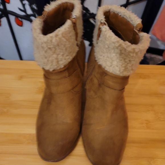 FOREVER SIZE 7 LADIES SUEDE SHERPA ANKLE HIKING BOOTS - Picture 9 of 10